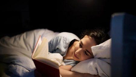 reading in Portuguese before bed